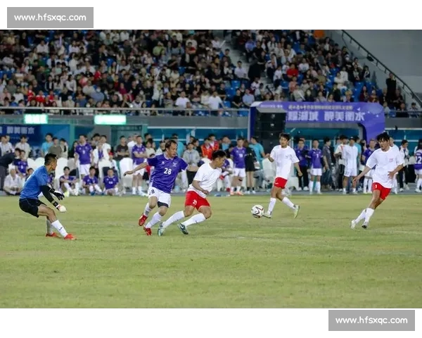 托雷斯中国行 Day2 燃爆山城！颠球神技 + 友谊赛献技，球迷热情掀翻现场
