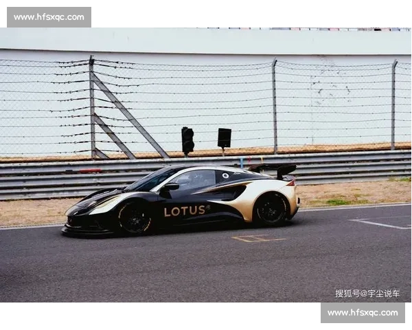 浙江赛道惊魂:莲花 Emira 200kmh 撞墙致驾驶员骨折 浙江赛道惊魂:莲花 Emira 200kmh 撞墙致驾驶员骨折